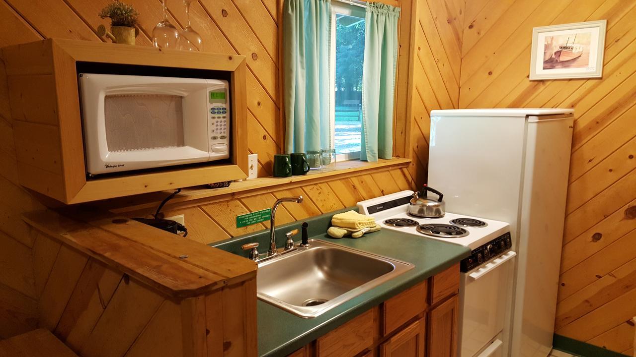 Emerald Forest Cabins Trinidad Ngoại thất bức ảnh