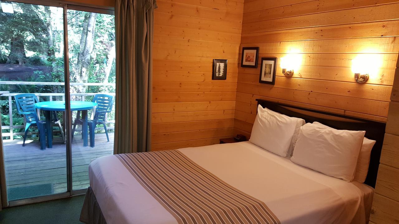 Emerald Forest Cabins Trinidad Ngoại thất bức ảnh