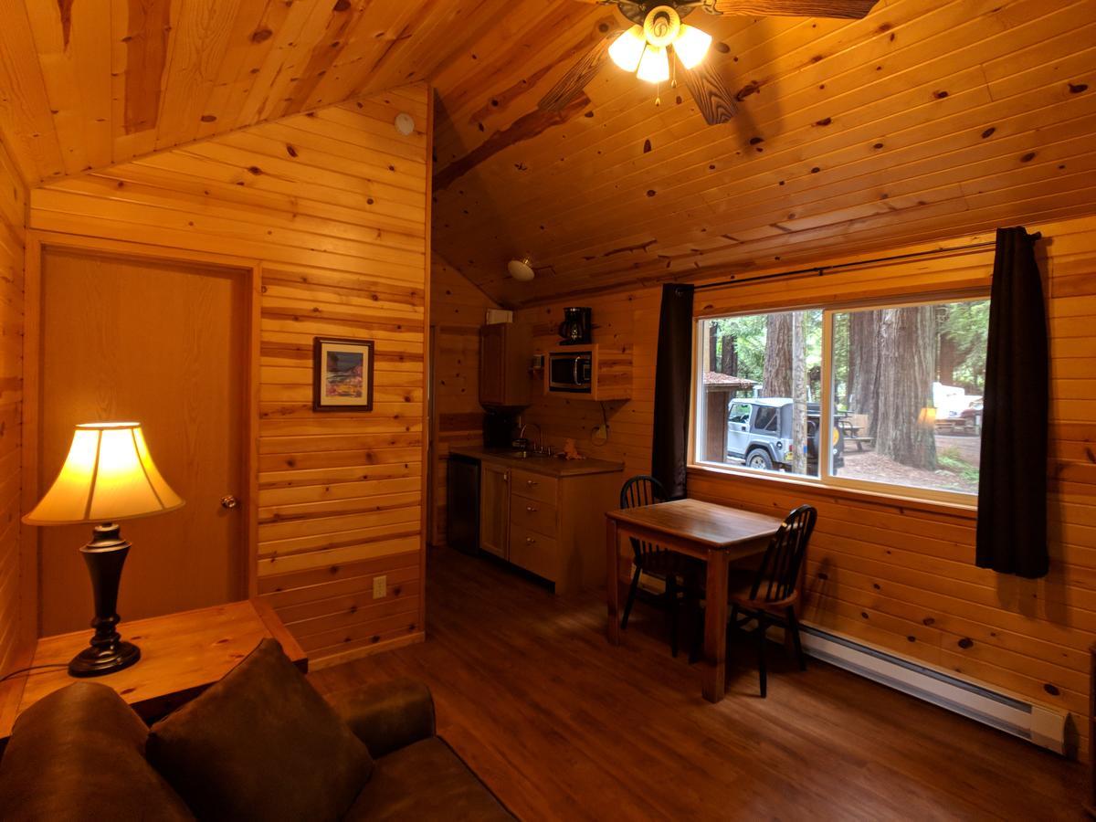 Emerald Forest Cabins Trinidad Ngoại thất bức ảnh
