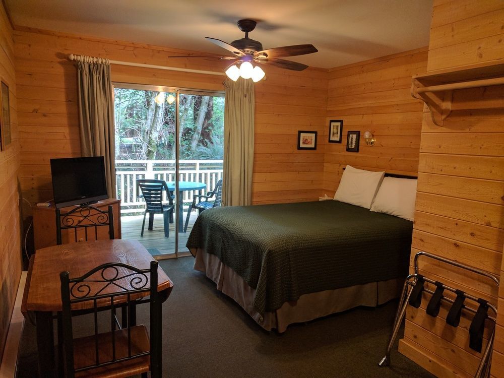 Emerald Forest Cabins Trinidad Ngoại thất bức ảnh